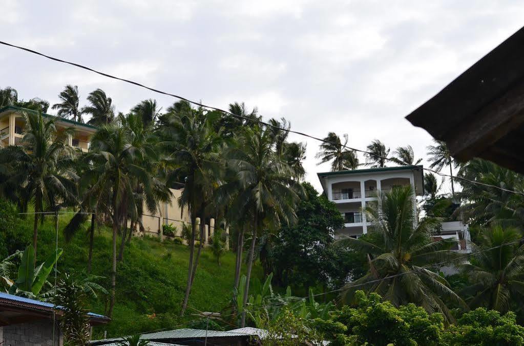 Seahorse Villa Puerto Galera Exterior photo